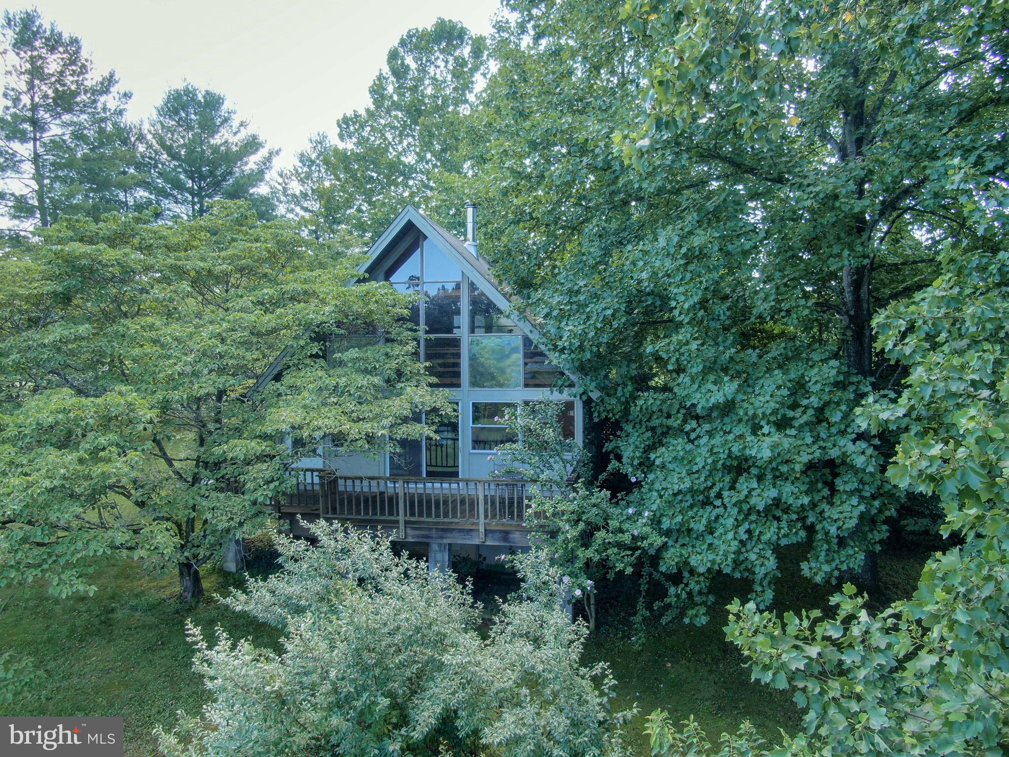 263 Tiger Valley Road Washington, VA 22747 - Photo 6 of 48 Chalet Style Camp House