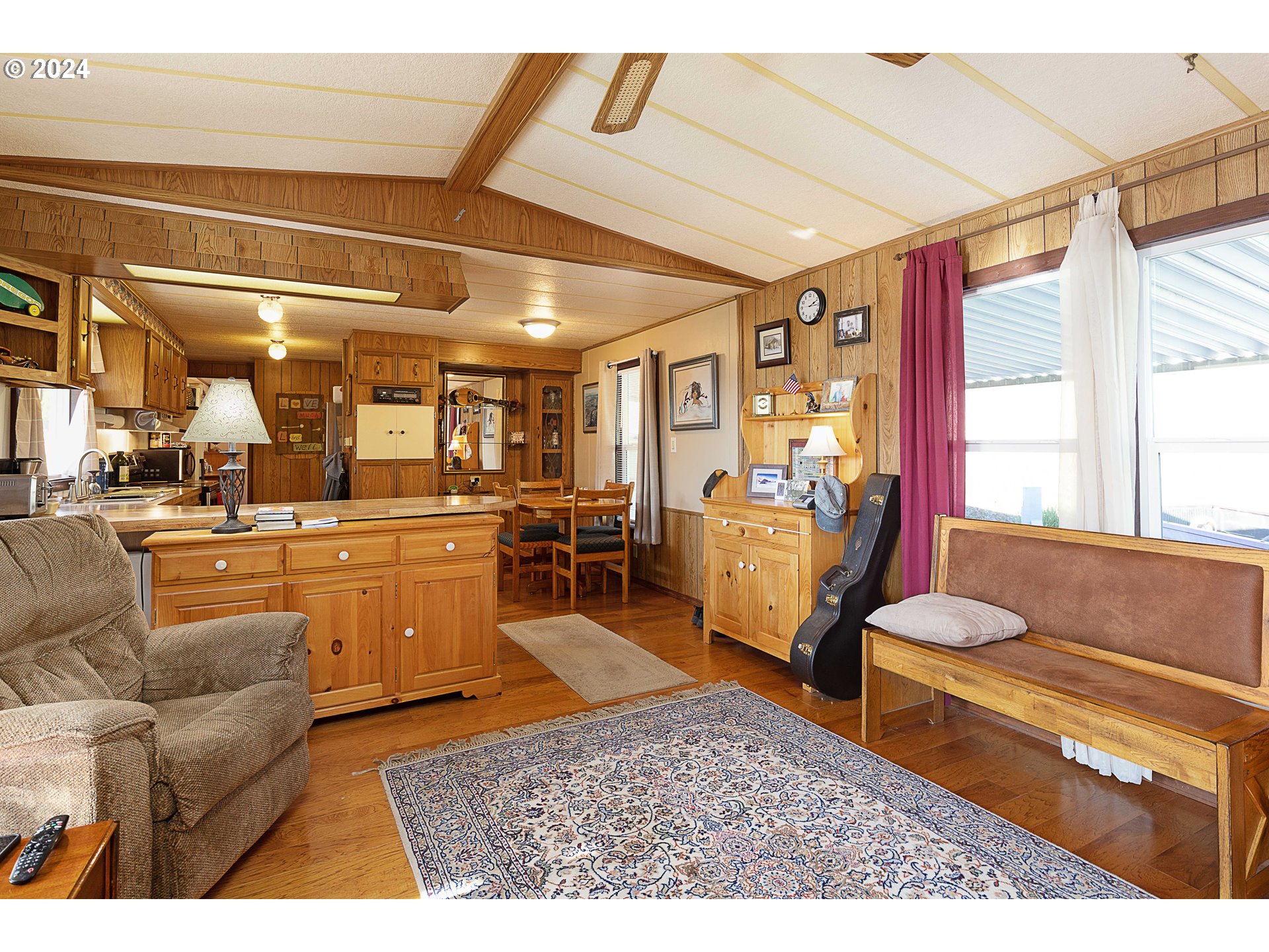 911 Shadow Ranch Lane Roseburg, OR 97470 - Photo 4 of 30 Gallery Image 4