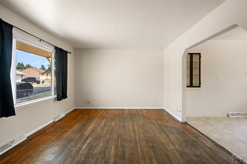 1810 Comanche Road Pueblo, CO 81001 - Photo 4 of 29