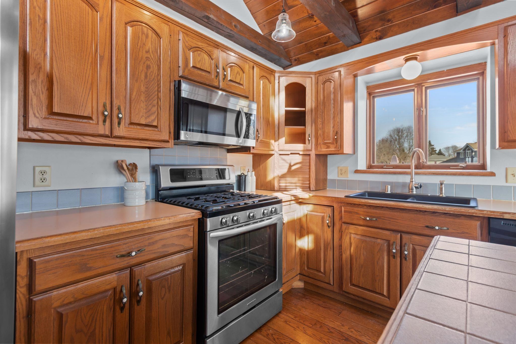 2618 West Sunnyview Circle Appleton, WI 54914 - Photo 13 of 51