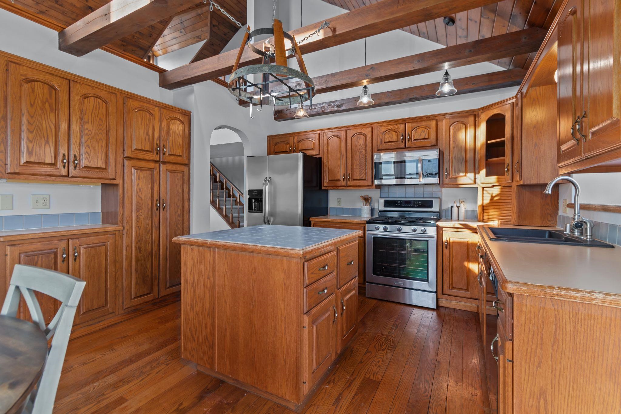 2618 West Sunnyview Circle Appleton, WI 54914 - Photo 9 of 51