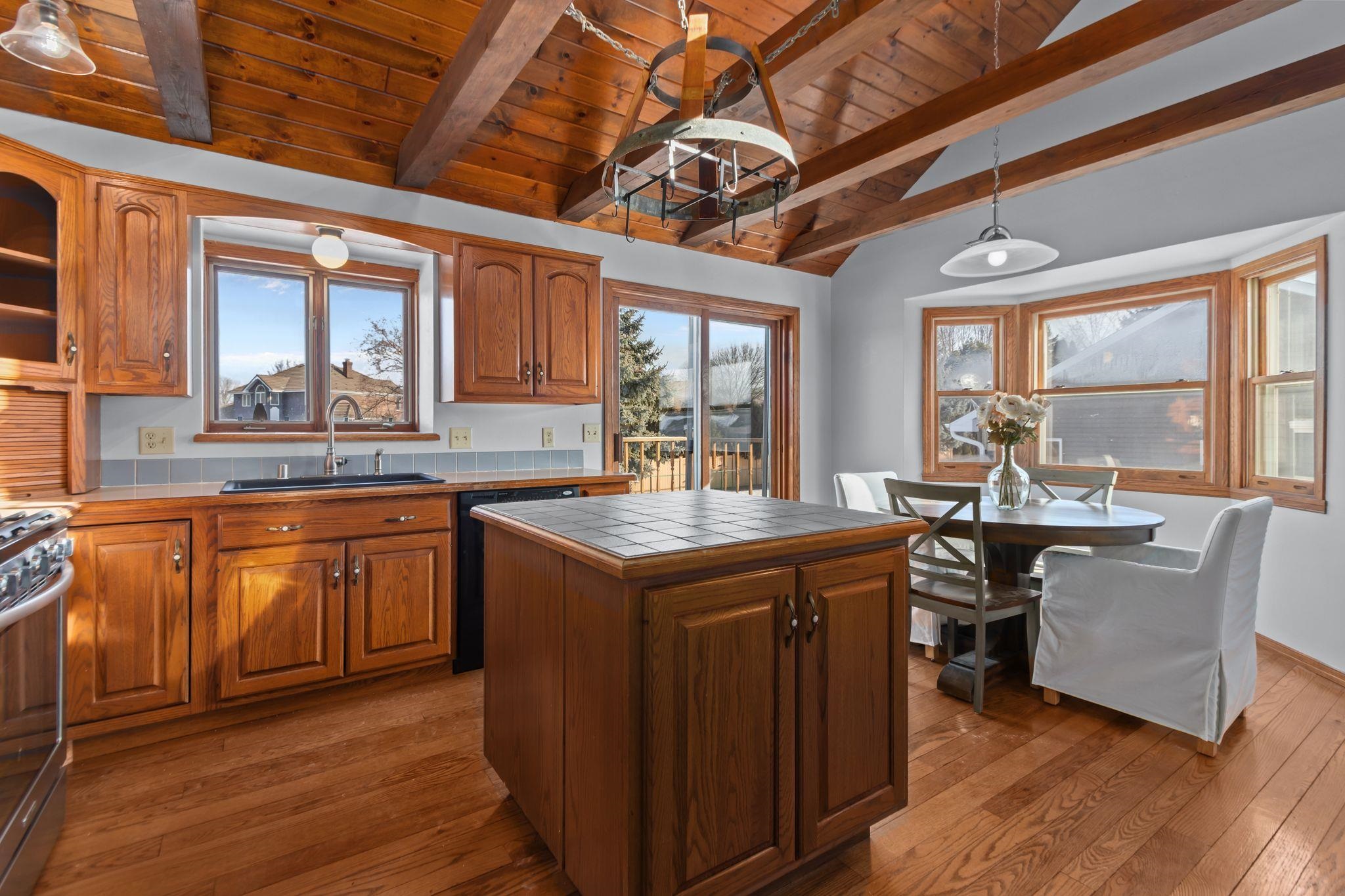 2618 West Sunnyview Circle Appleton, WI 54914 - Photo 10 of 51