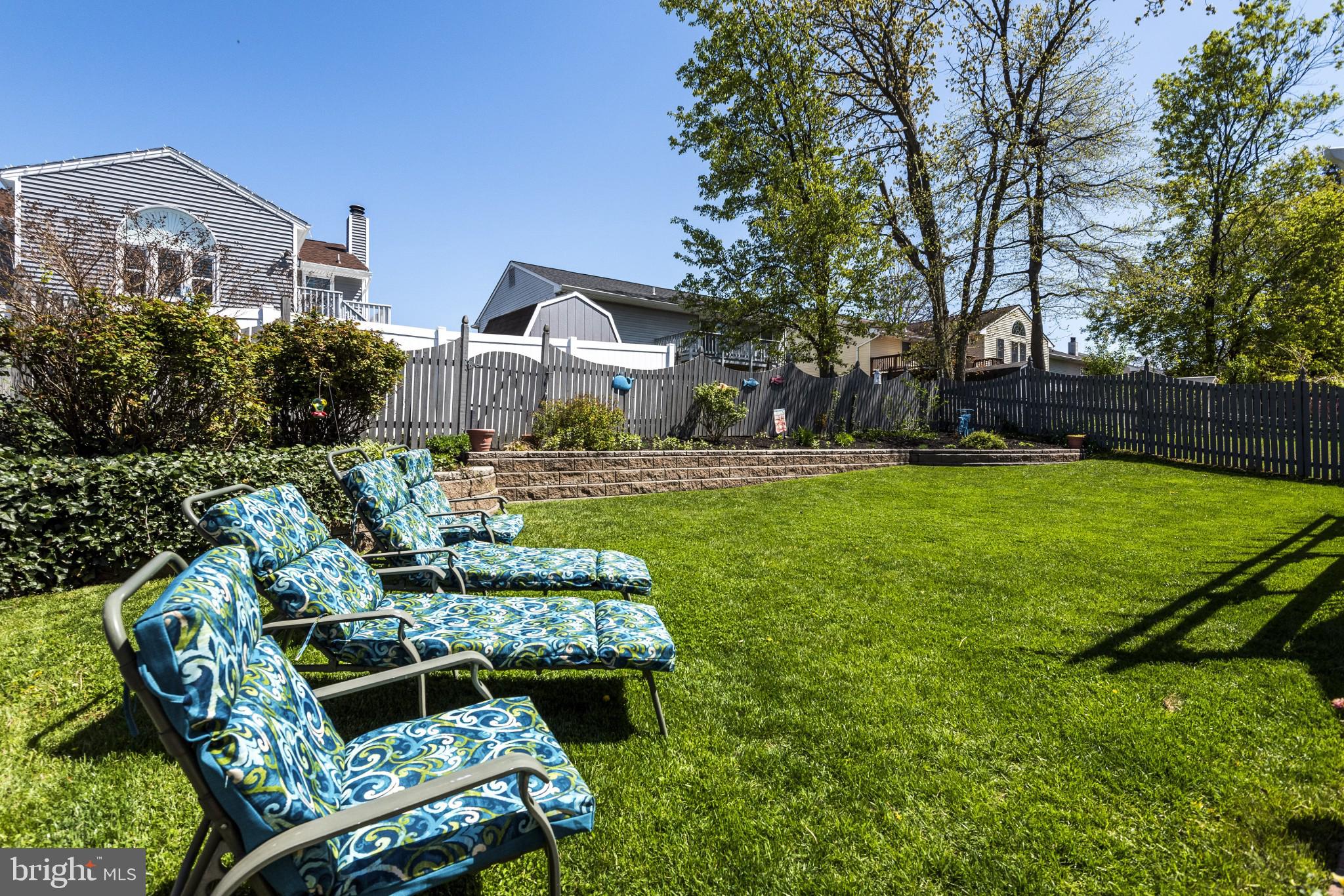 421 Bathurst Road Baltimore, MD 21228 - Photo 22 of 31 Private backyard