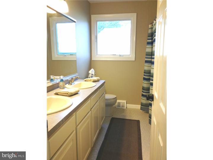 761 Parmentier Road Warminster, PA 18974 - Photo 8 of 20 Bathroom