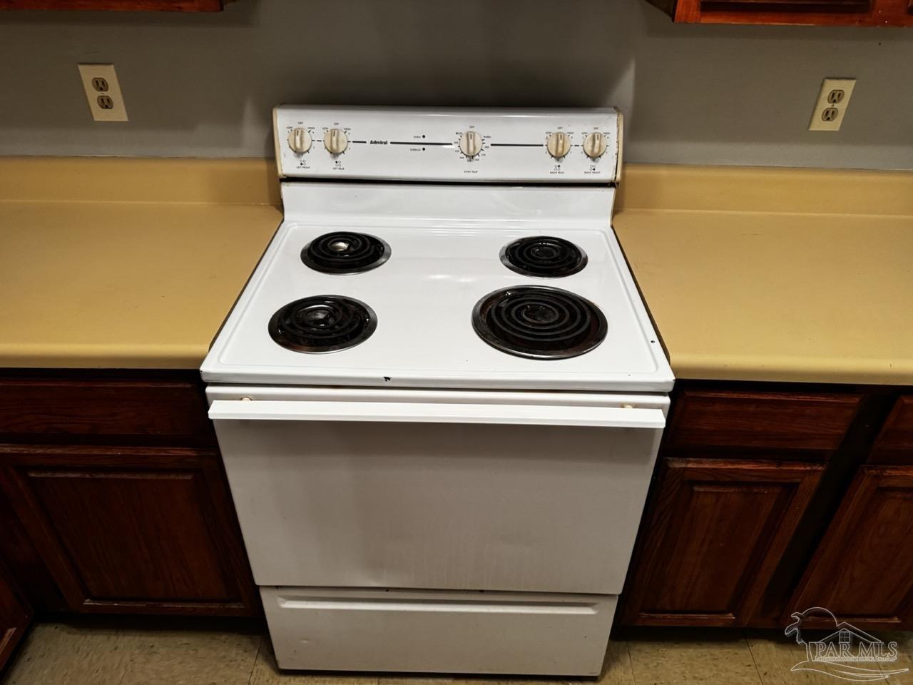 8210 Kipling Street, Unit D Pensacola, FL 32514 - Photo 5 of 24