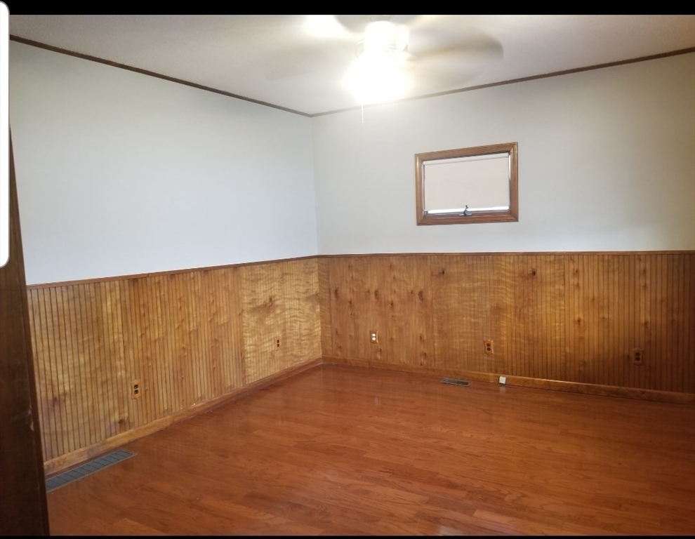 1 Burton Street Worcester, MA 01607 - Photo 4 of 35 Gallery Image 4