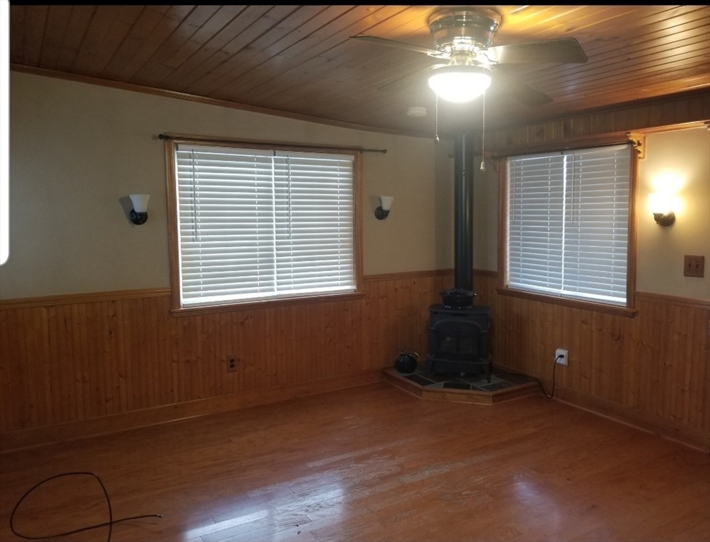 1 Burton Street Worcester, MA 01607 - Photo 10 of 35 Gallery Image 10