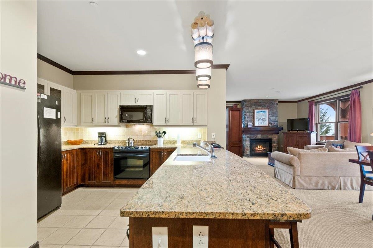 759 Stratton Mountain Road, Unit 235 Stratton, VT 05155 - Photo 3 of 12