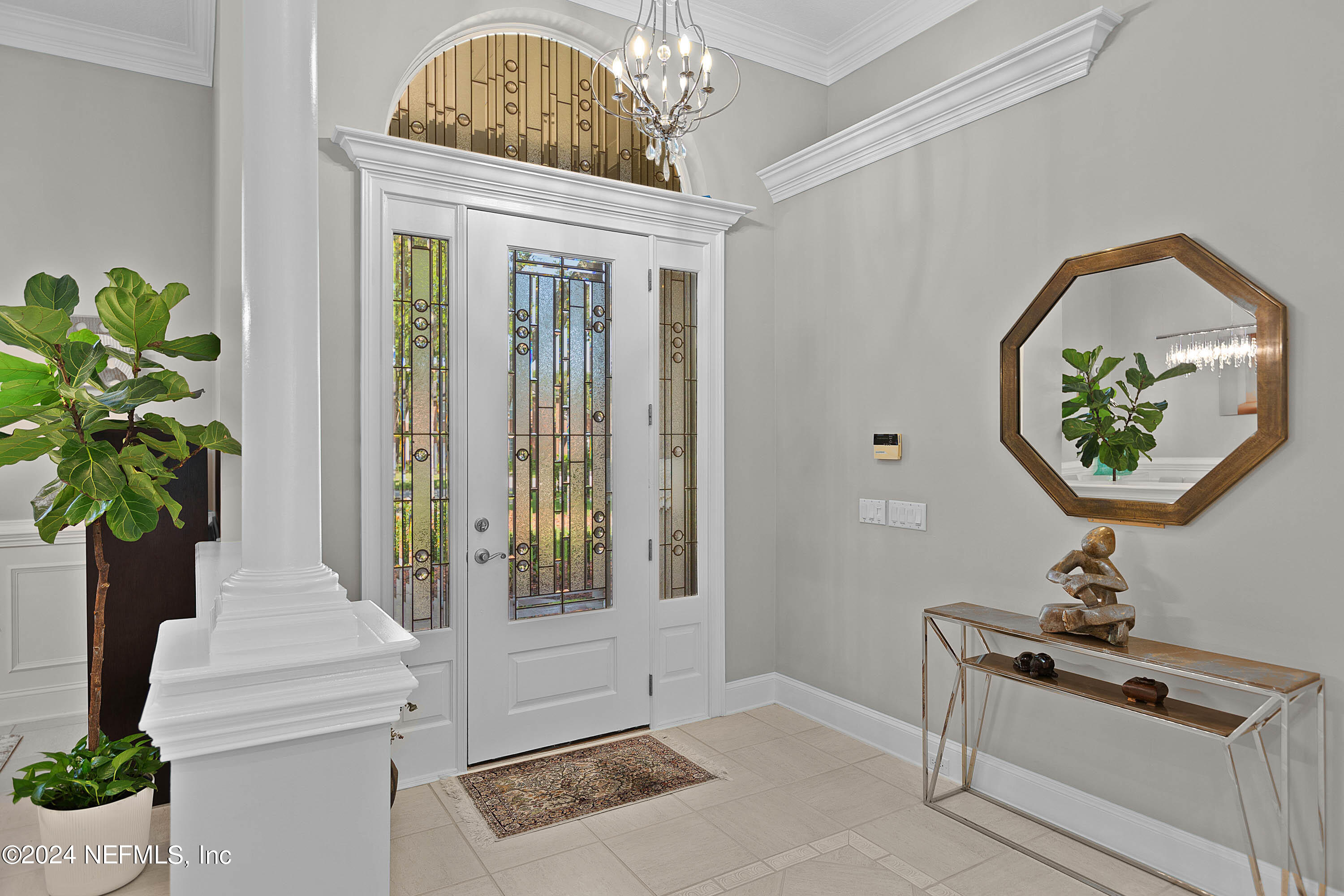 9975 Vineyard Lake Road East Jacksonville, FL 32256 - Photo 3 of 57 a view of hall way with furniture