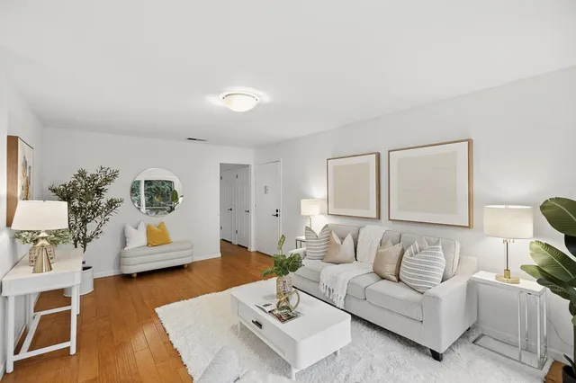 $688,000 | 795 Fair Oaks Avenue, Unit 6, Sunnyvale, CA 94085