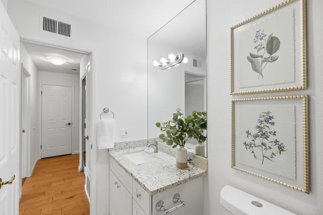 $688,000 | 795 Fair Oaks Avenue, Unit 6, Sunnyvale, CA 94085