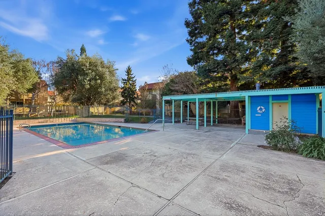 $688,000 | 795 Fair Oaks Avenue, Unit 6, Sunnyvale, CA 94085