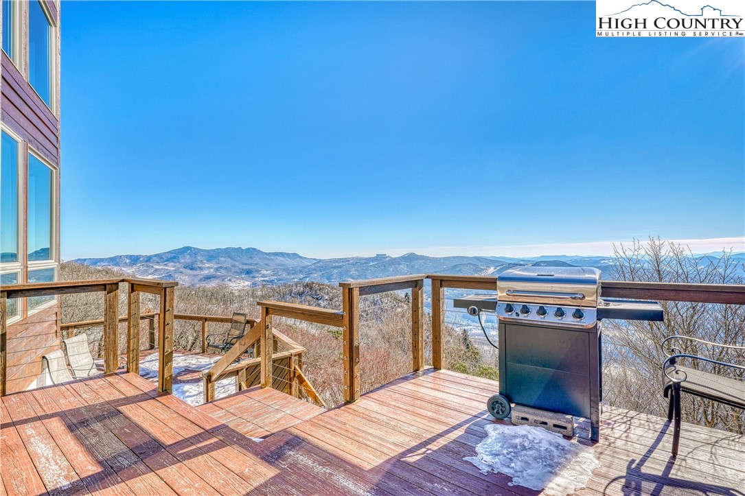 122 Oz Road Beech Mountain, NC 28604 - Photo 8 of 38 Gallery Image 8