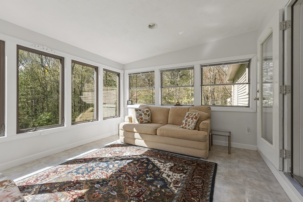 118 Willis Road Gardner, MA 01440 - Photo 23 of 42