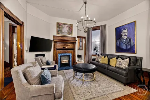 $2,595,000 | 106 East Harris Street, Savannah, GA 31401