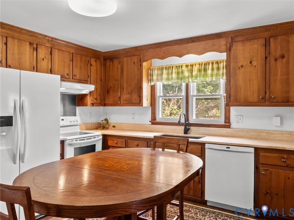 3607 Pacetown Road Sandy Hook, VA 23153 - Photo 12 of 33
