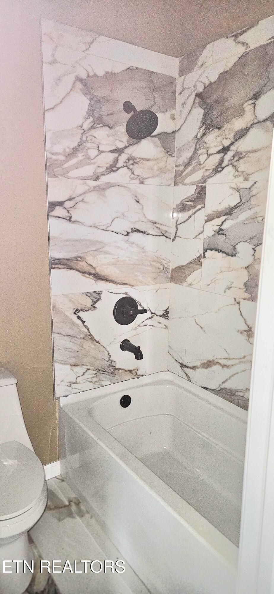 901 Kyle Street La Follette, TN 37766 - Photo 14 of 16 14