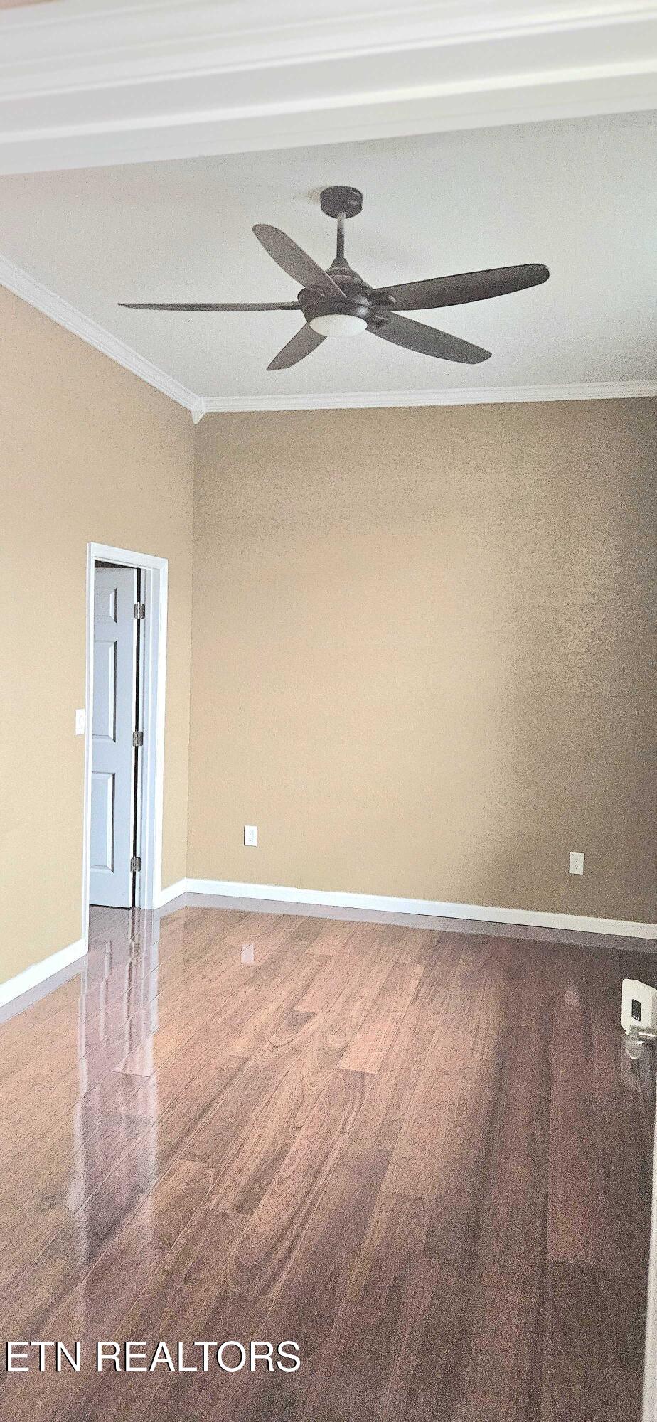 901 Kyle Street La Follette, TN 37766 - Photo 6 of 16 6