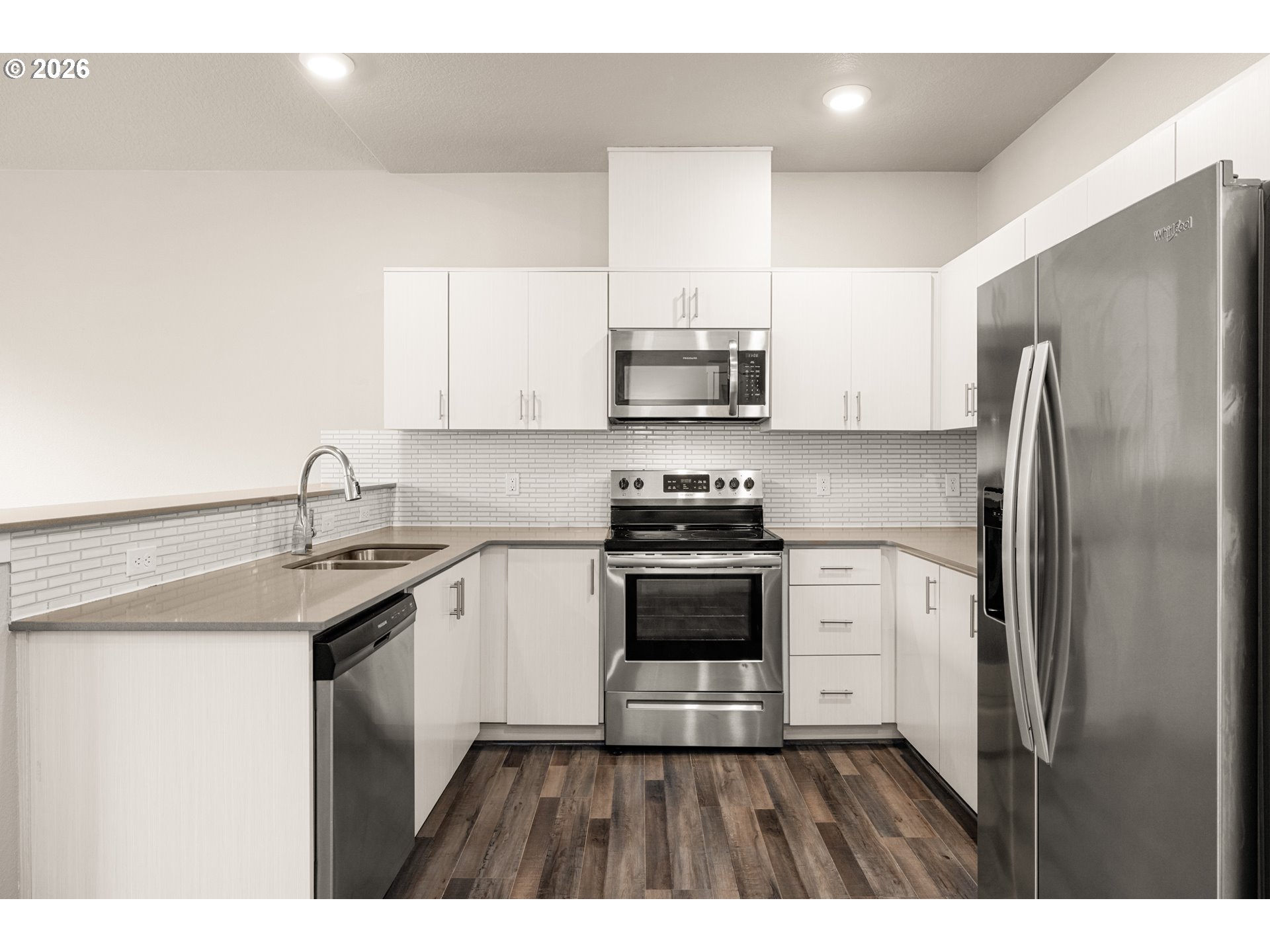 17137 Southwest Appledale Road, Unit 304 Beaverton, OR 97007 - Photo 5 of 33
