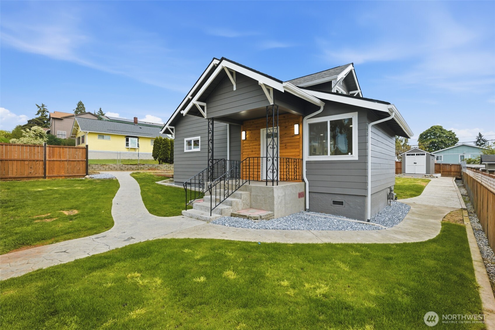 2012 East Gregory Street Tacoma, WA 98404 - Photo 1 of 30