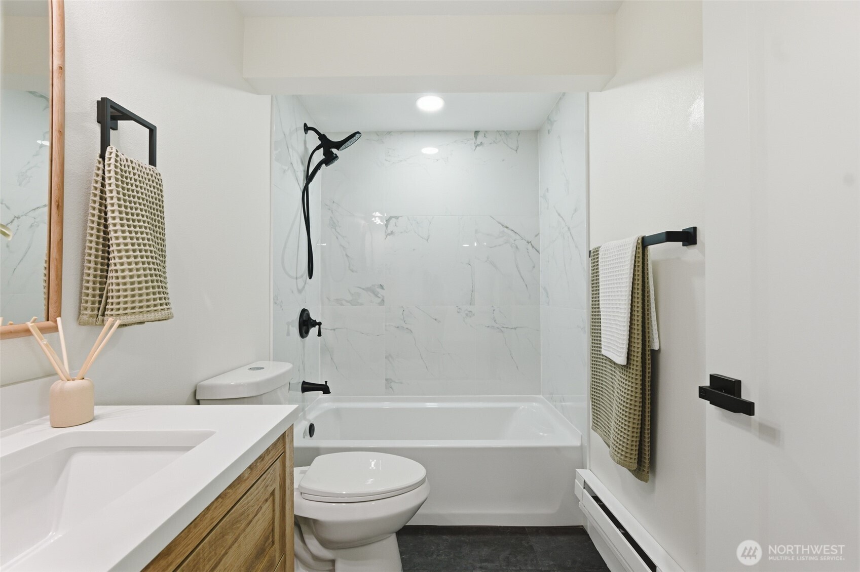 2012 East Gregory Street Tacoma, WA 98404 - Photo 8 of 30