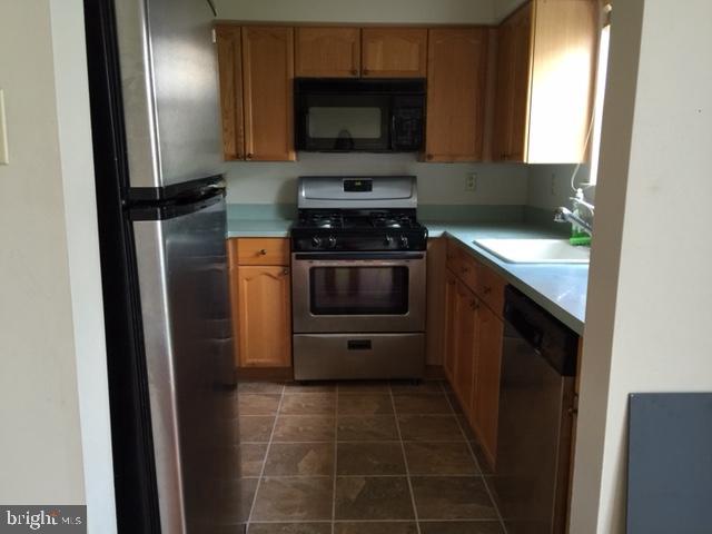 5526 Rinker Circle, Unit 335 Doylestown, PA 18902 - Photo 2 of 9 Kitchen