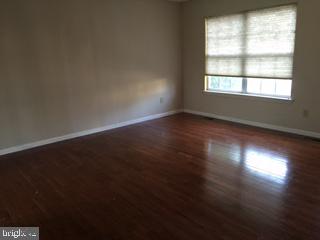 5526 Rinker Circle, Unit 335 Doylestown, PA 18902 - Photo 6 of 9 Livingroom