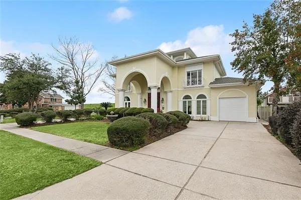 $1,359,000 | 4845 Folse Drive, Metairie, LA 70006