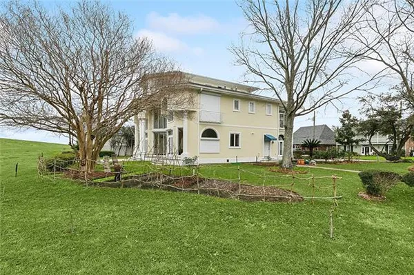 $1,359,000 | 4845 Folse Drive, Metairie, LA 70006