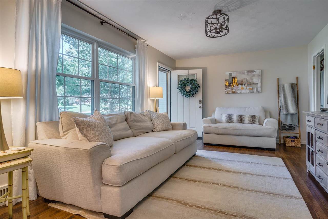 2576 Moore Road Germantown, TN 38138 - Photo 6 of 23 Gallery Image 6