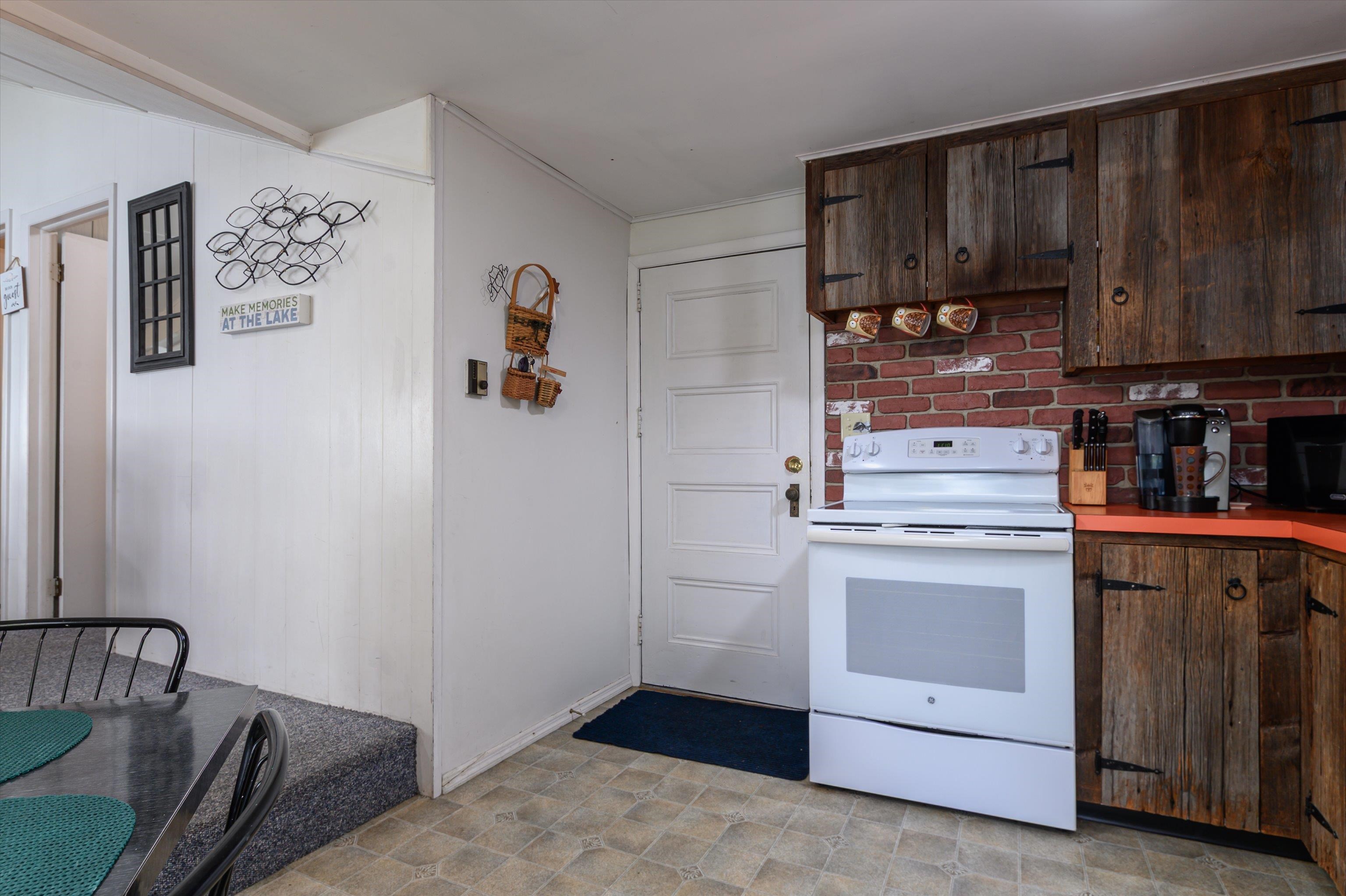 976 Avalon Beach Road Castleton, VT 05743 - Photo 7 of 49