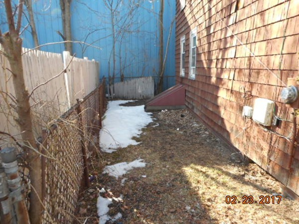 35 South Street Lynn, MA 01905 - Photo 6 of 30