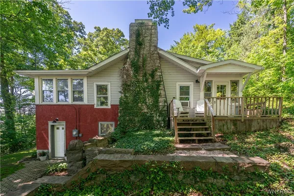 $299,900 | 7075 South Abbott Road, Boston, NY 14075