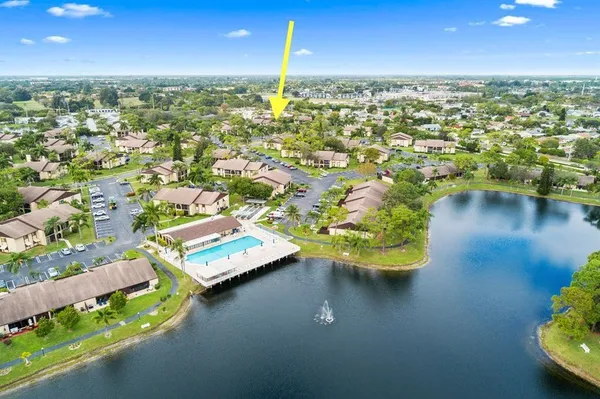 $159,000 | 444 Pine Glen Lane, Unit D1, Greenacres, FL 33463