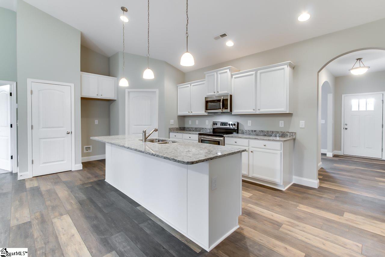 619 Reid School Road Taylors, SC 29687 - Photo 12 of 36 Gallery Image 12