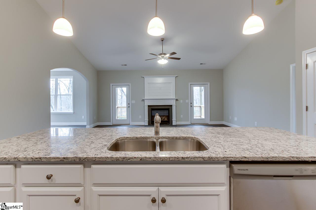 619 Reid School Road Taylors, SC 29687 - Photo 17 of 36 Gallery Image 17