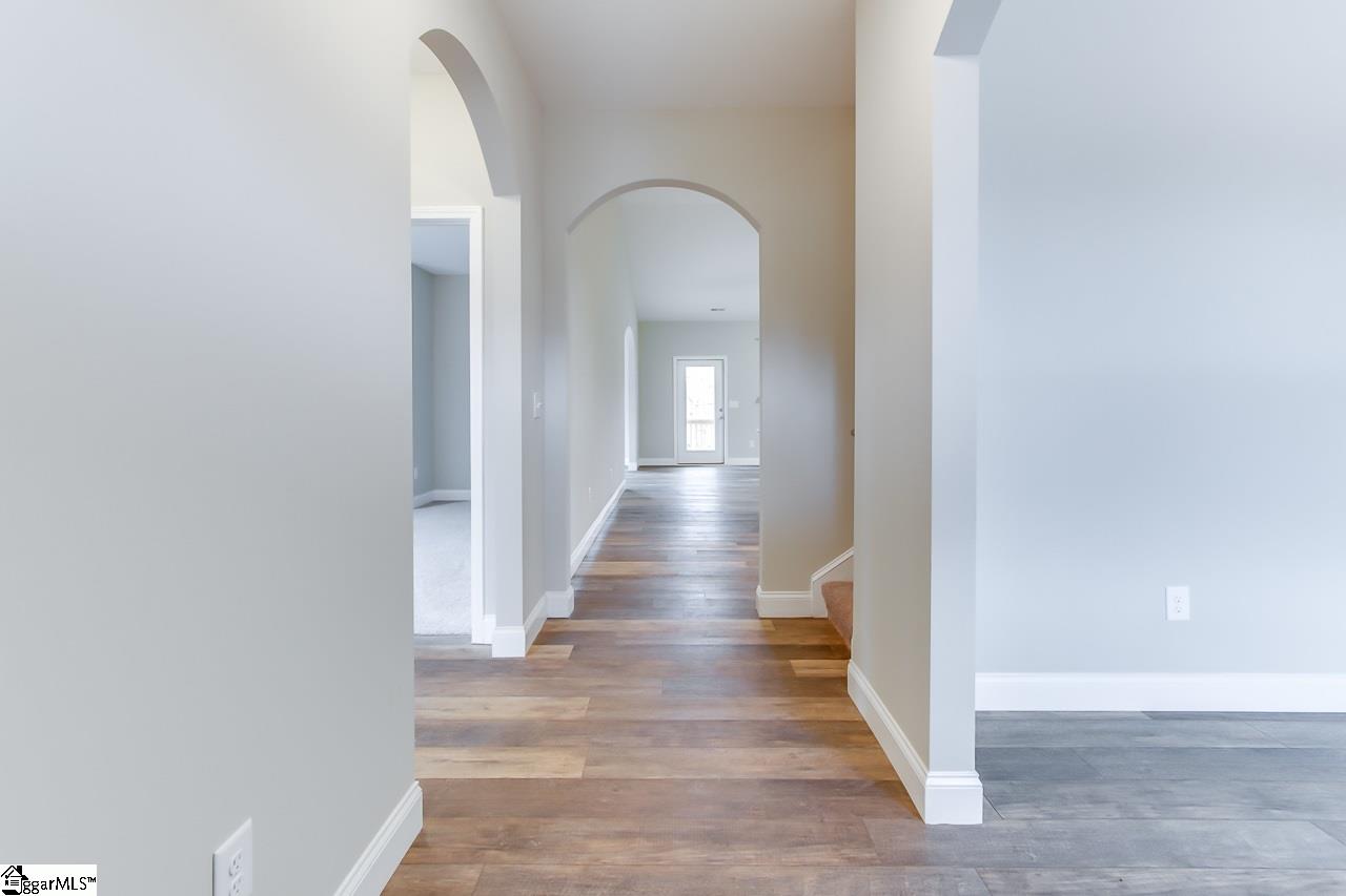 619 Reid School Road Taylors, SC 29687 - Photo 5 of 36 Gallery Image 5