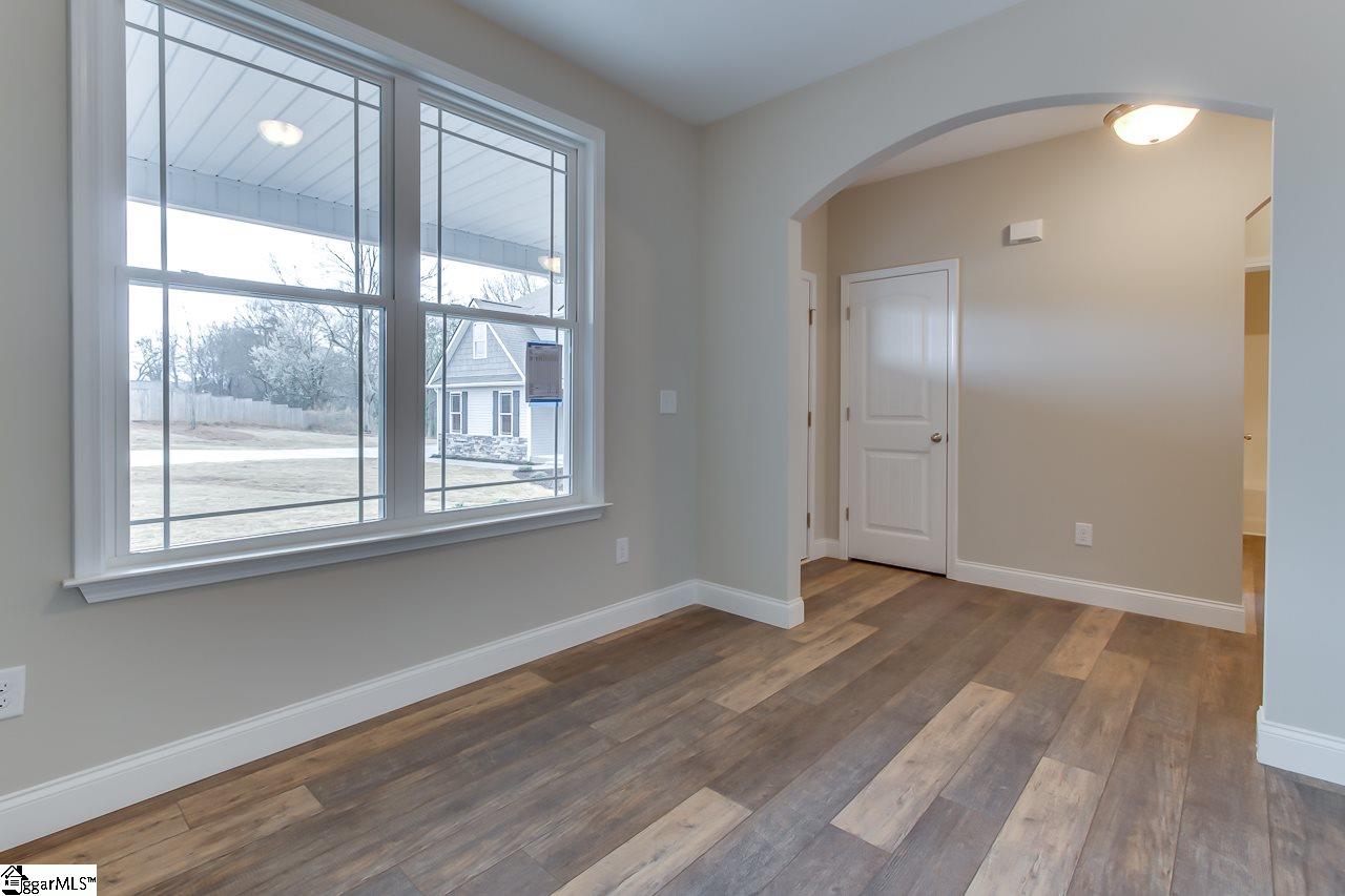 619 Reid School Road Taylors, SC 29687 - Photo 7 of 36 Gallery Image 7