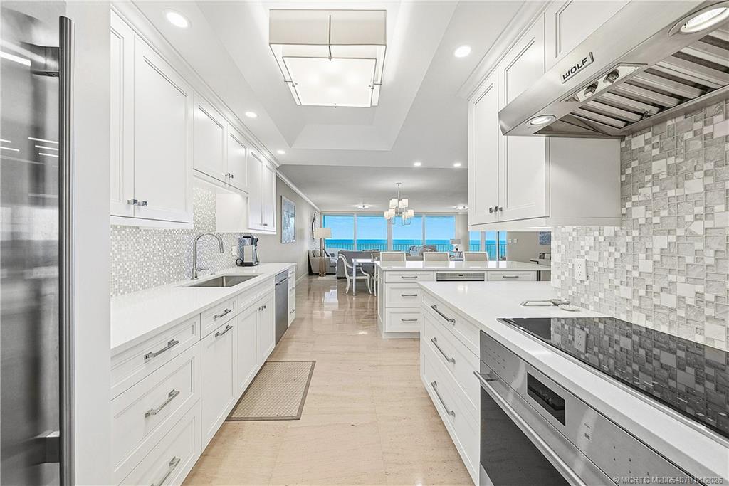 2001 Southeast Sailfish Point Boulevard, Unit 313 Stuart, FL 34996 - Photo 12 of 43