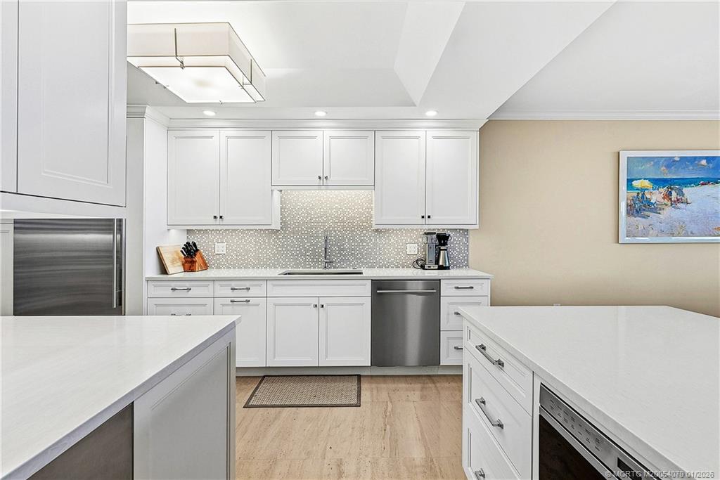 2001 Southeast Sailfish Point Boulevard, Unit 313 Stuart, FL 34996 - Photo 14 of 43