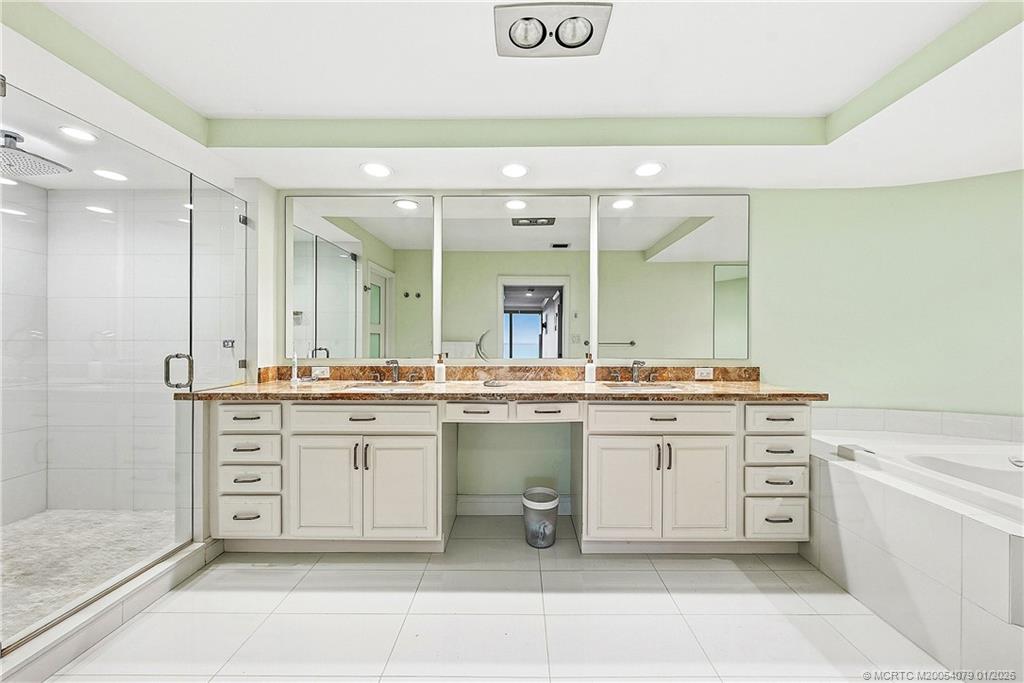 2001 Southeast Sailfish Point Boulevard, Unit 313 Stuart, FL 34996 - Photo 22 of 43