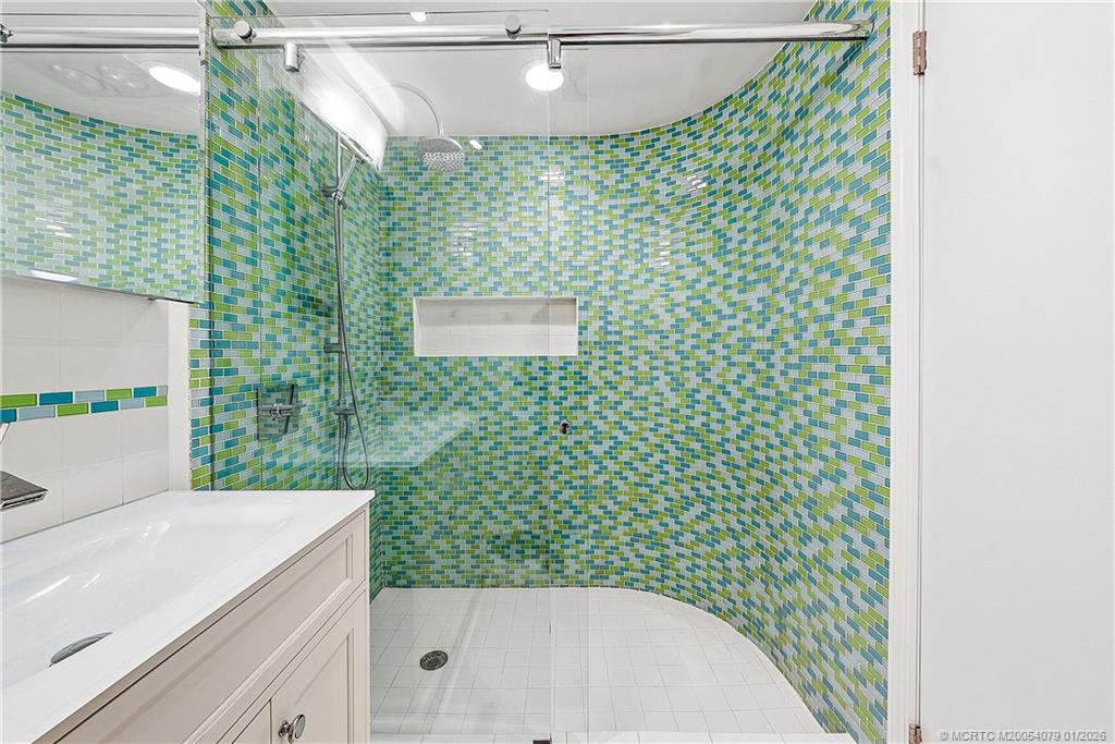 2001 Southeast Sailfish Point Boulevard, Unit 313 Stuart, FL 34996 - Photo 24 of 43