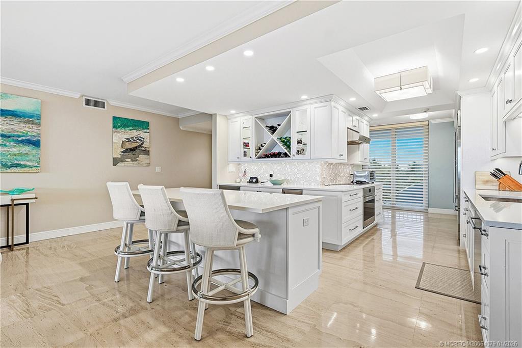 2001 Southeast Sailfish Point Boulevard, Unit 313 Stuart, FL 34996 - Photo 7 of 43