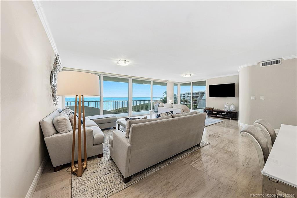 2001 Southeast Sailfish Point Boulevard, Unit 313 Stuart, FL 34996 - Photo 8 of 43