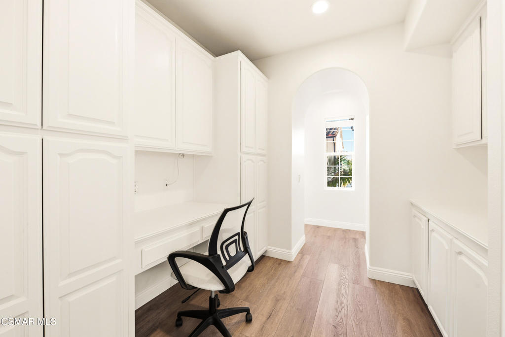 2424 Springbrook Street Thousand Oaks, CA 91362 - Photo 42 of 58