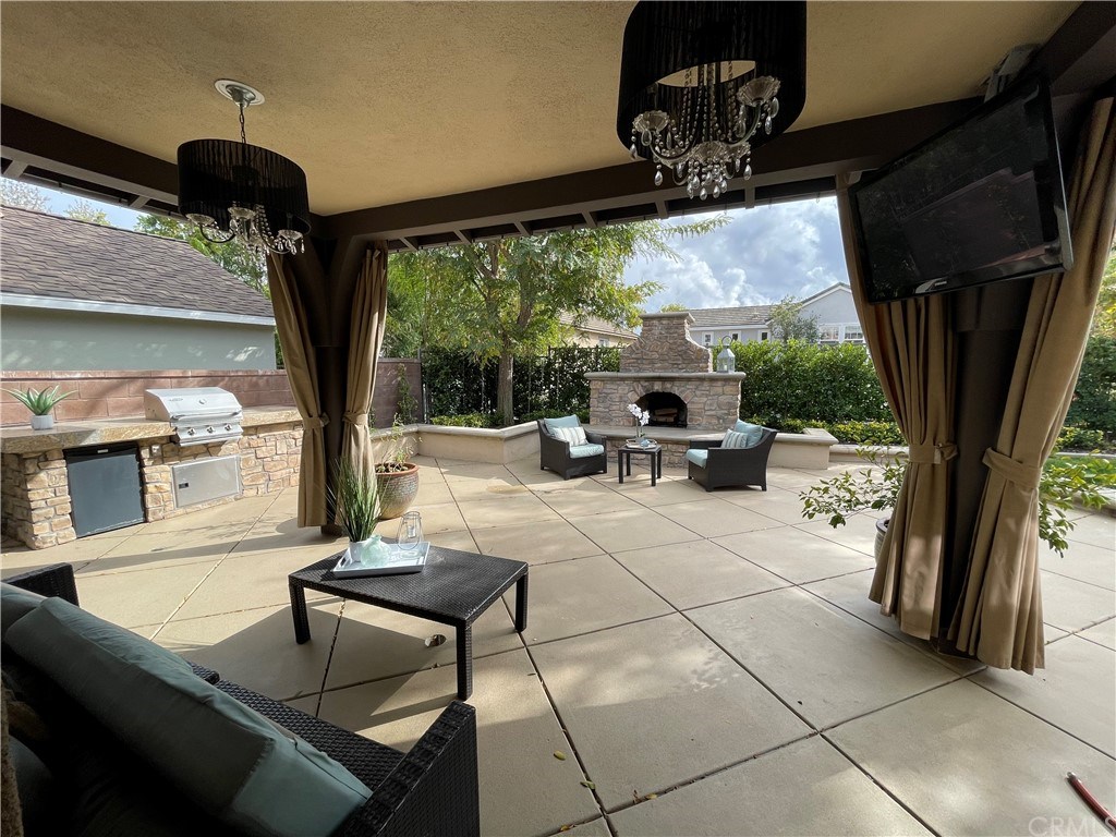 10 Sea Grape Road Ladera Ranch, CA 92694 - Photo 7 of 11