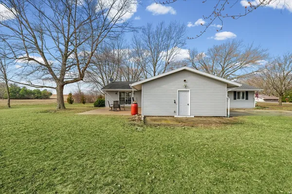 $209,900 | 1432 County Road 170 East, Loda, IL 60948