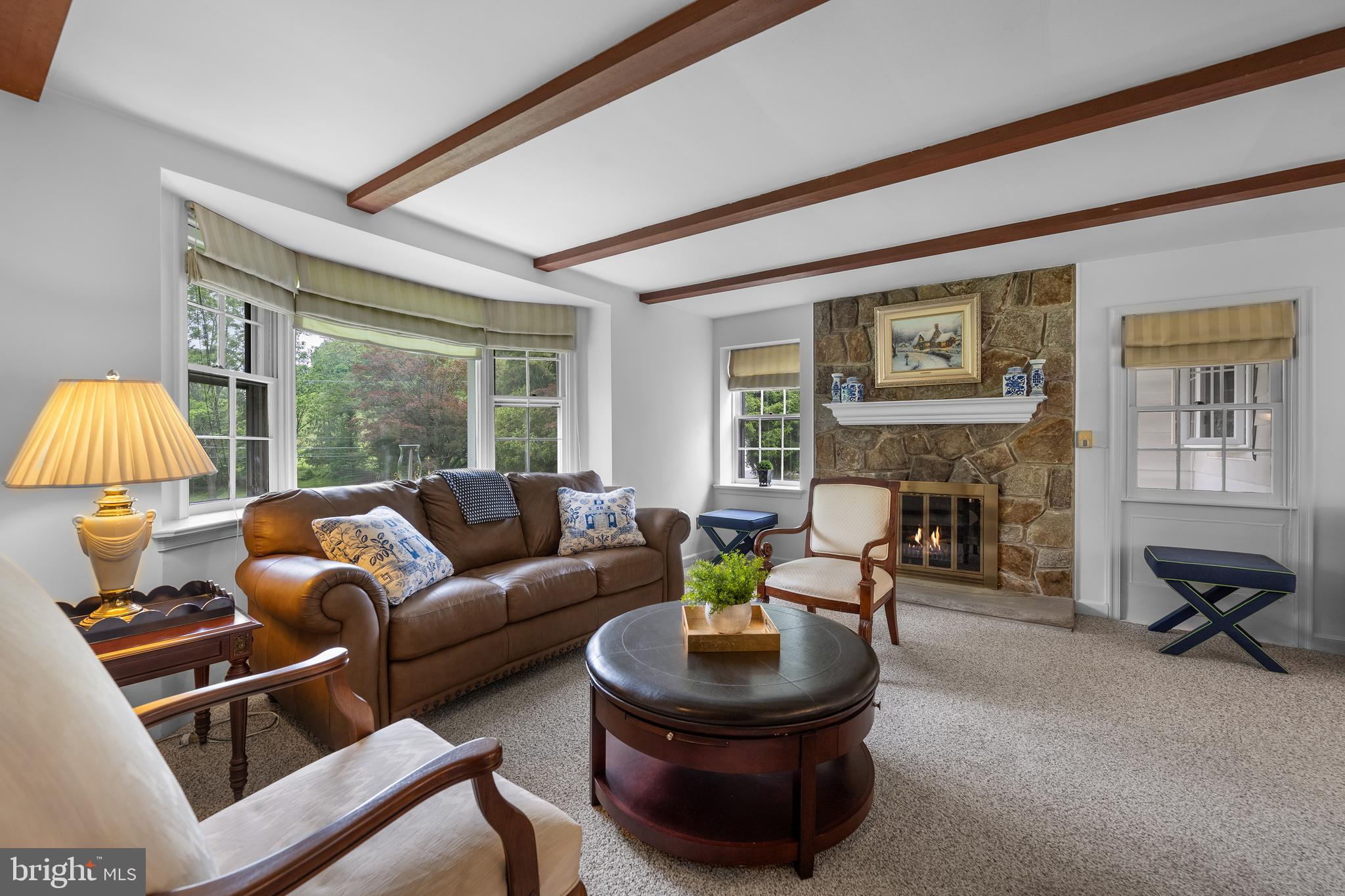 3214 St Davids Road Newtown Square, PA 19073 - Photo 4 of 27 Living Room