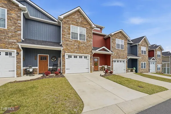 $342,500 | 323 Piper Glen, Gray, TN 37615
