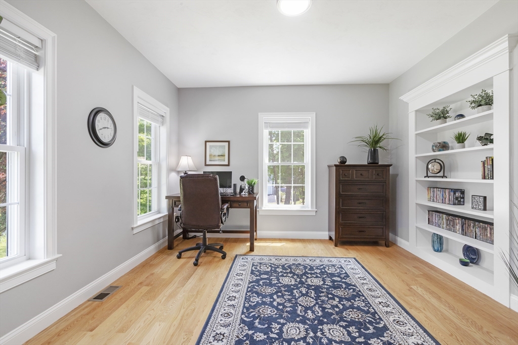 87 Martin Road Douglas, MA 01516 - Photo 29 of 41